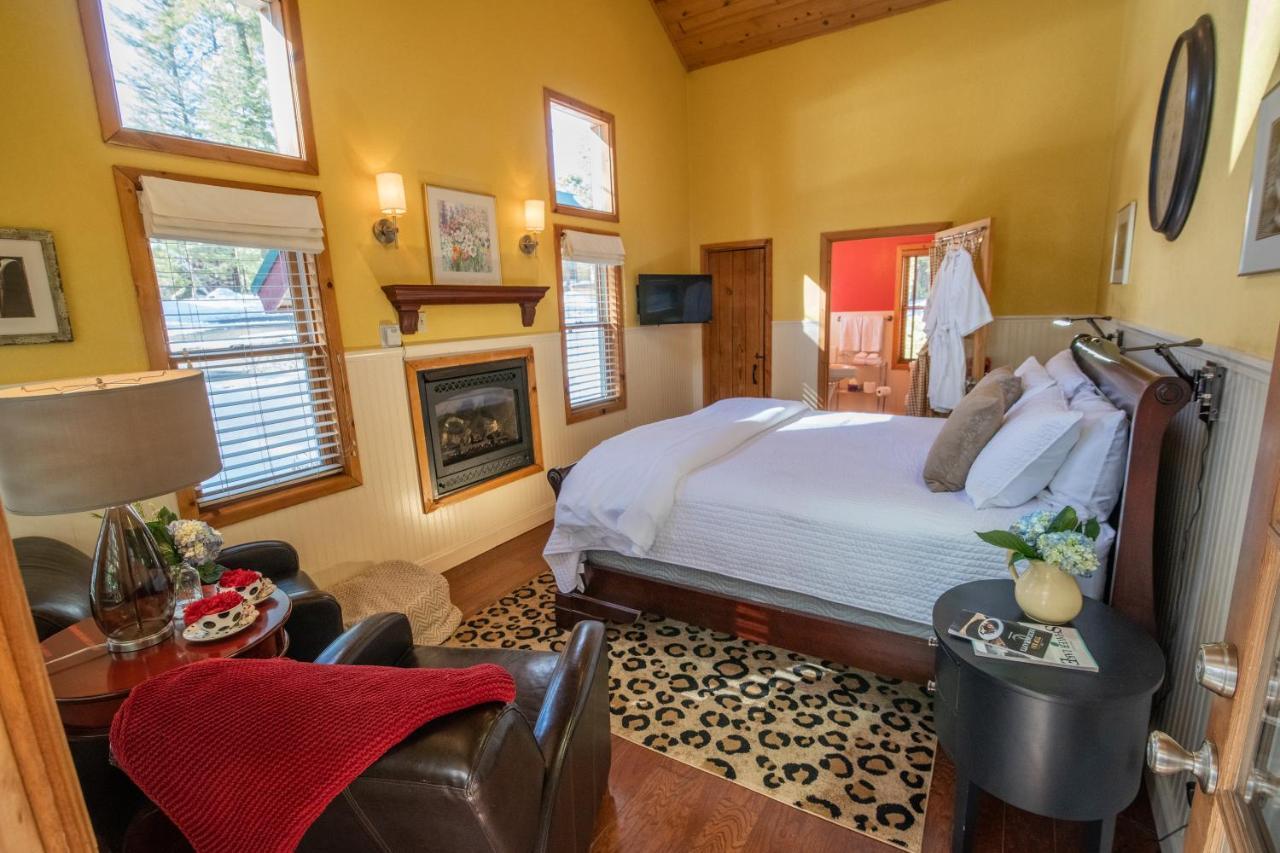 Elliott House Boutique Inn Шейвър Лейк Екстериор снимка