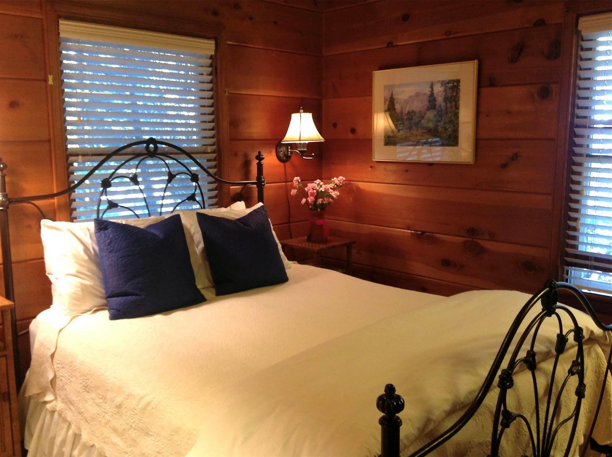 Elliott House Boutique Inn Шейвър Лейк Екстериор снимка