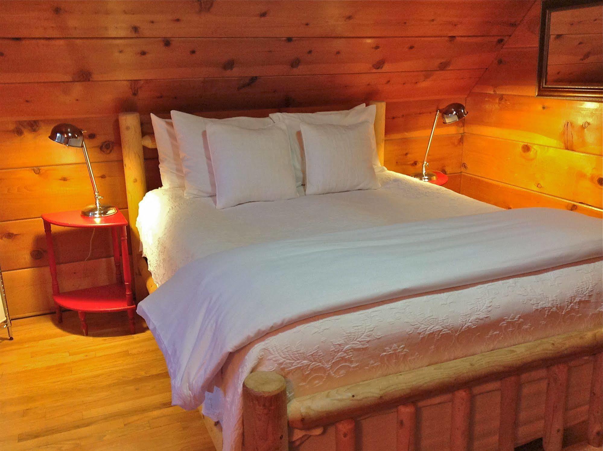 Elliott House Boutique Inn Шейвър Лейк Екстериор снимка