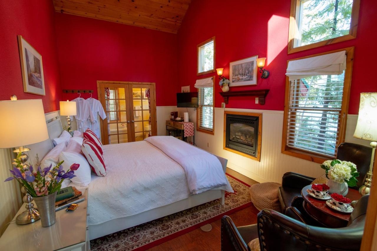 Elliott House Boutique Inn Шейвър Лейк Екстериор снимка