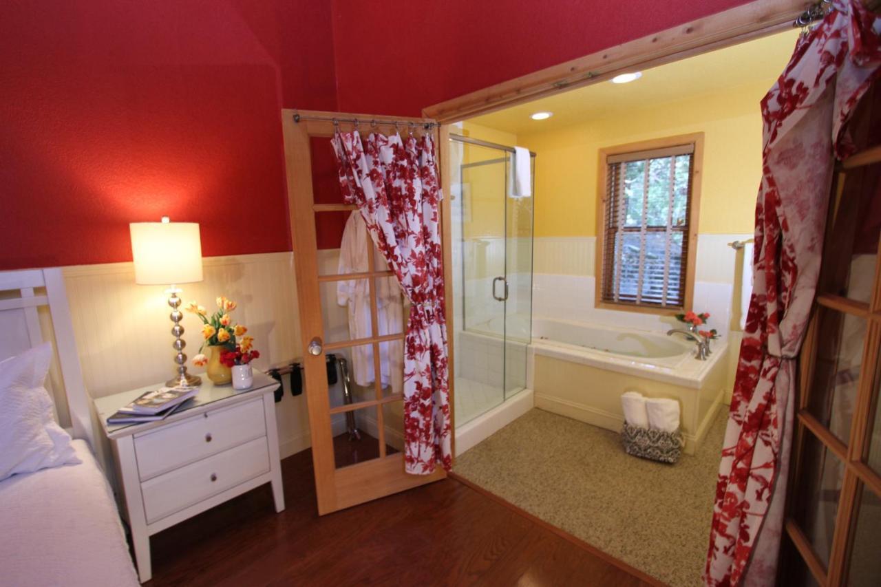 Elliott House Boutique Inn Шейвър Лейк Екстериор снимка